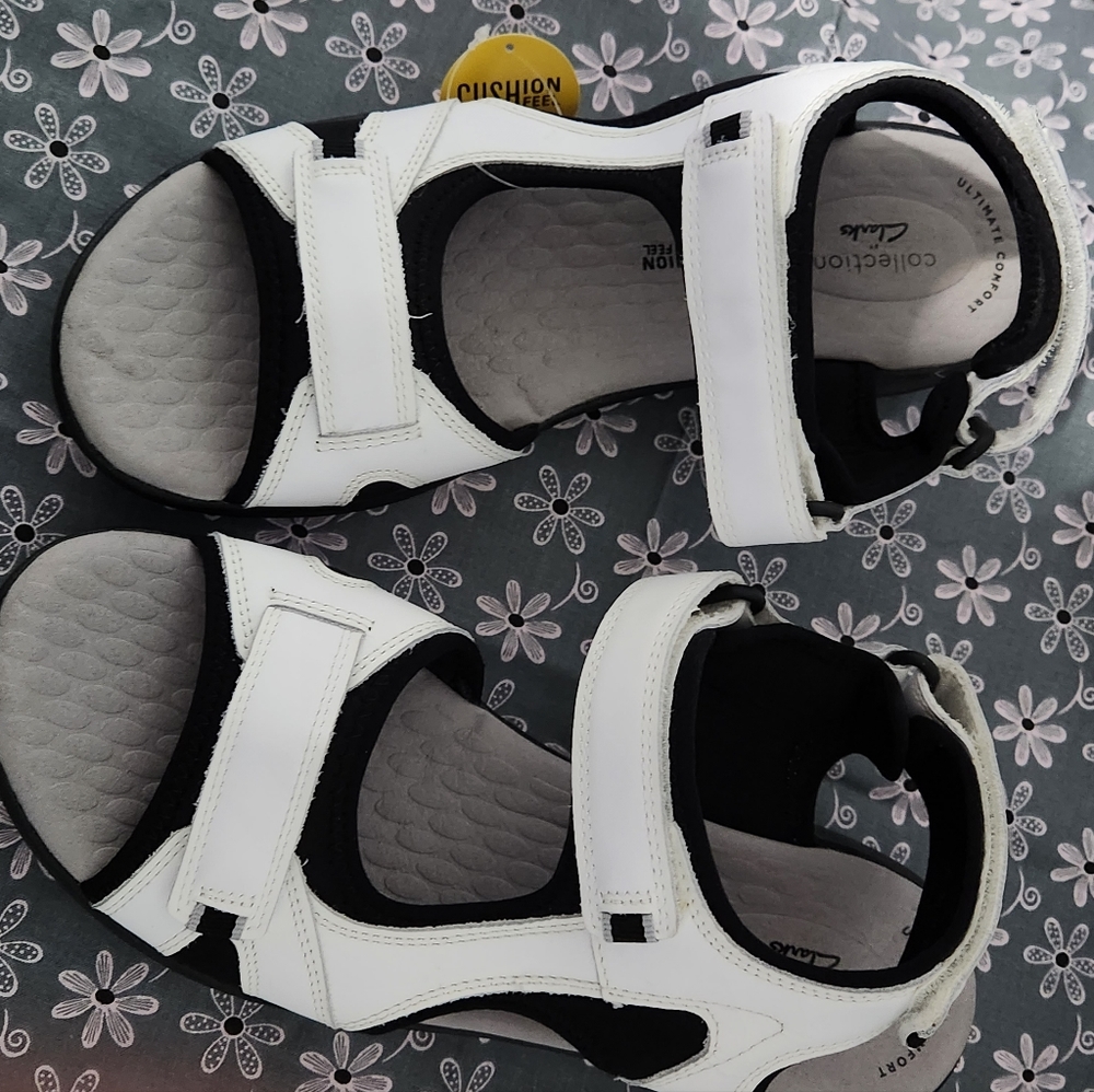 Clark's Ultimate Comfort Collection. 9W.  White